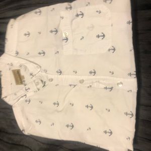 Short sleeve button down